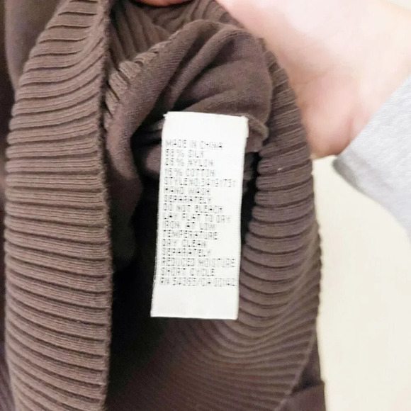 Nygard Collection Women Brown Silk Ribbed Pullover Sweater M Turtleneck Knit - Picture 9 of 10